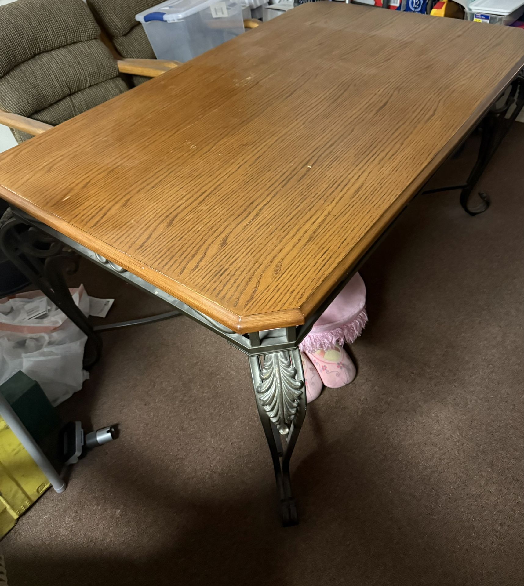 Dinning Table With 4 Chairs