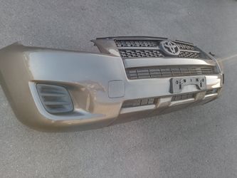 2009-2012 Toyota RAV4 Complete Front Bumper With All The Accessories Oem.