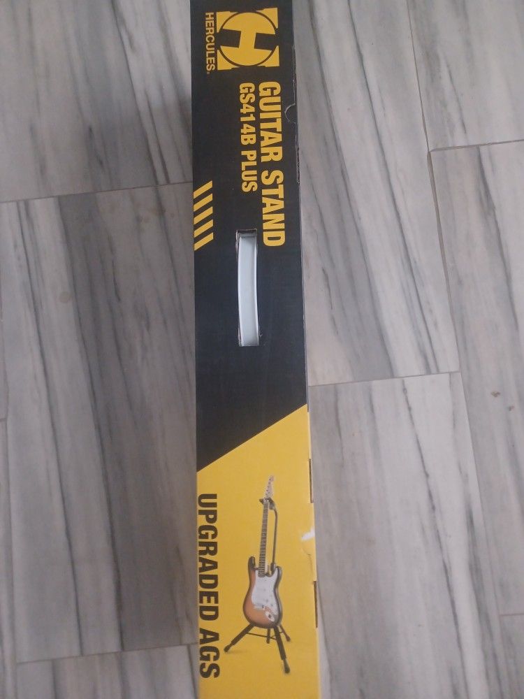 Guitar stand