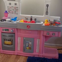 Step 2 Modern Kitchen 