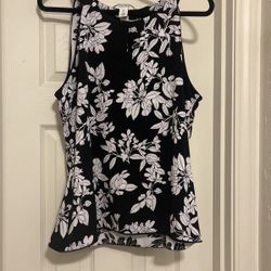 Very Expensive Nice Tank That Is From The White And Black House Retails For Over $80