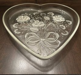 Elegant Mikasa Crystal Heart Platter: Embossed Rose Bouquet Serving Tray 13”L x 12”W x1”D.