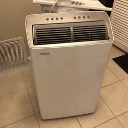 Toshiba Portable Air Condition 14000 Btu 