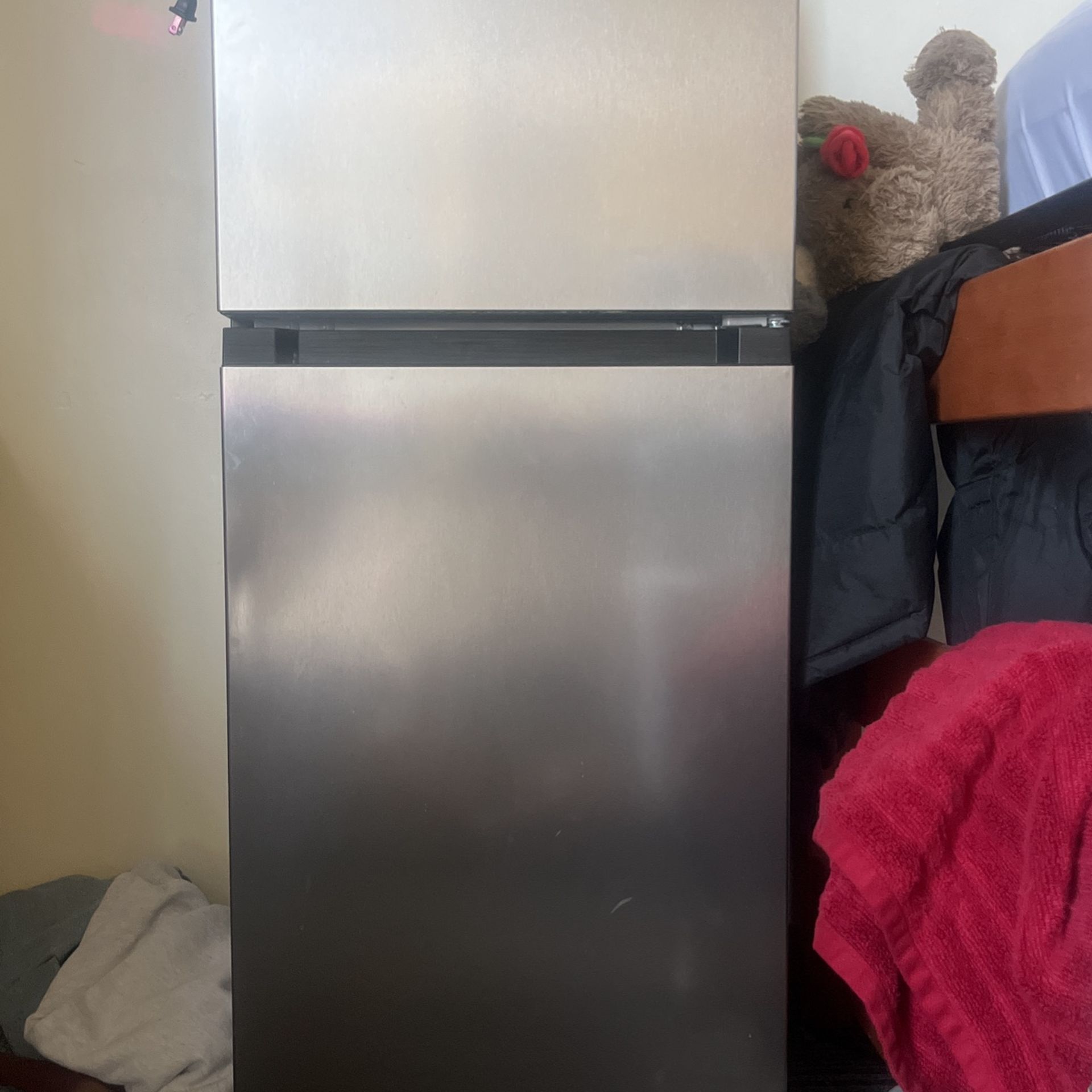 Refrigerator 