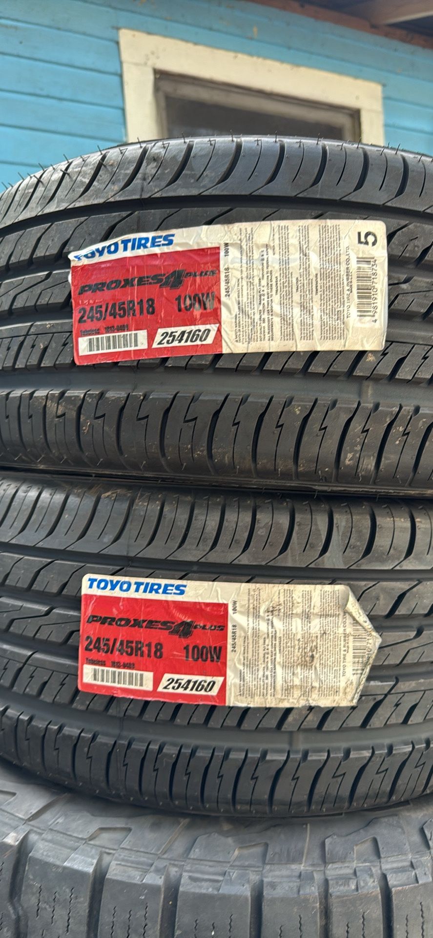 Toyo New Tires 245/45R18