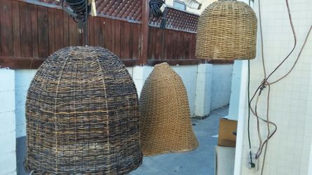 Hanging wicker Lamps\