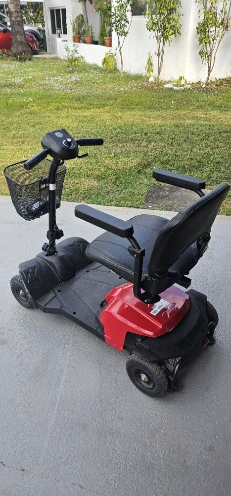 Bobcat X4 4 Wheel Scooter Daytona Rod Run Ready