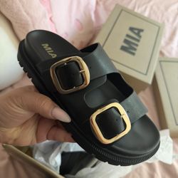 Women’s Sandals