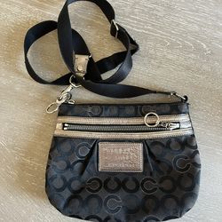 Coach Poppy Groovy Signature Crossbody Bag – Brown Logo – Clean!