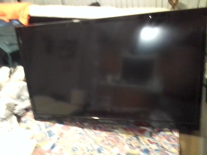 32" Flat screen TV