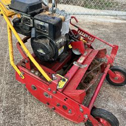 MCLANE LAWN MOWER