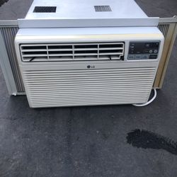 Very Good Condition LG Air Conditioner 