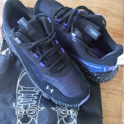 UNDER ARMOUR RUNNING ATHLETIC SHOES SIZE 8.5 MENS 