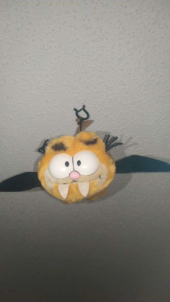 Vintage Dakin Garfield Dracula Plush Halloween