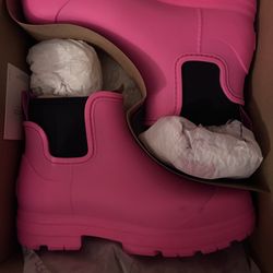 Pink Ugg Droplet Boots