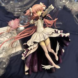 Ultimate Madoka 1/8 Scale Painted Figure