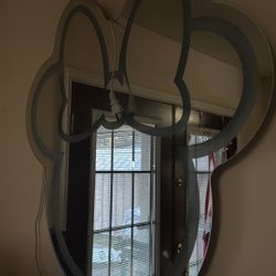Minnie Mouse Impression Vanity Mirror