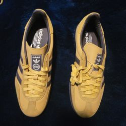 NEW ADIDAS GAZELLE  8.5.  GUM BOTTOM  
11525 S HALSTED DUNKIN DONUTS 
50$  CASH ONLY 