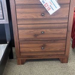 New Chest !! Nueva Cajonera 