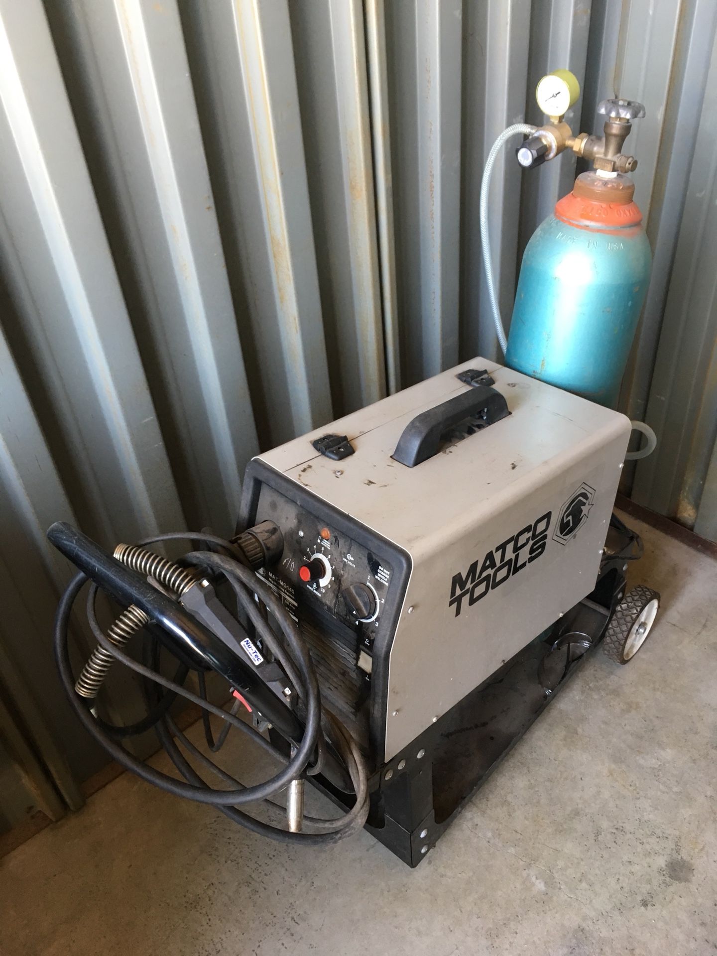 Mig Welder System Matco Tools Mat-MG145 and 120V with cart and tank