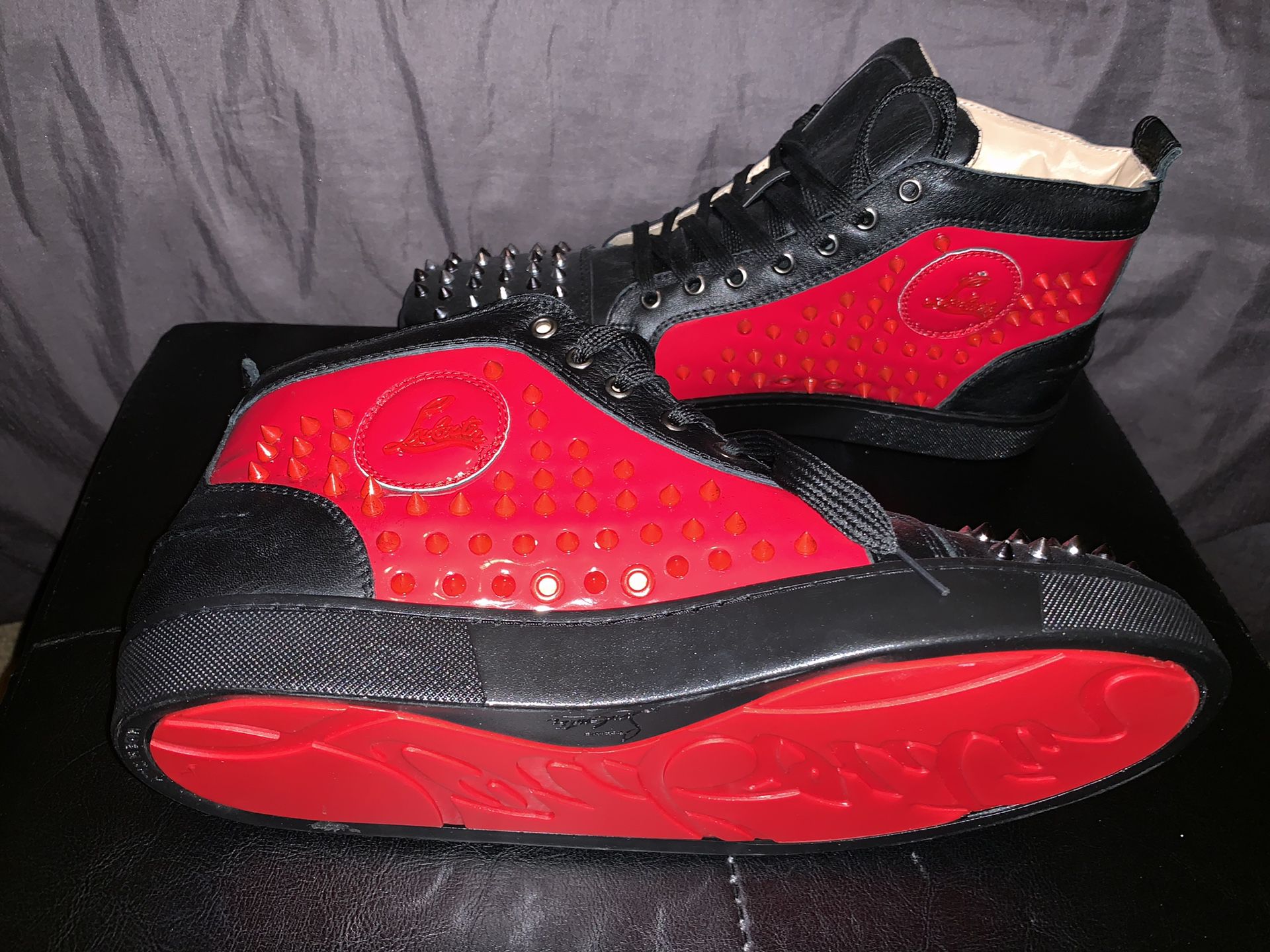 Selling Louboutin's shoes brand new 9,5 10( read the for in Wakefield, MA - OfferUp