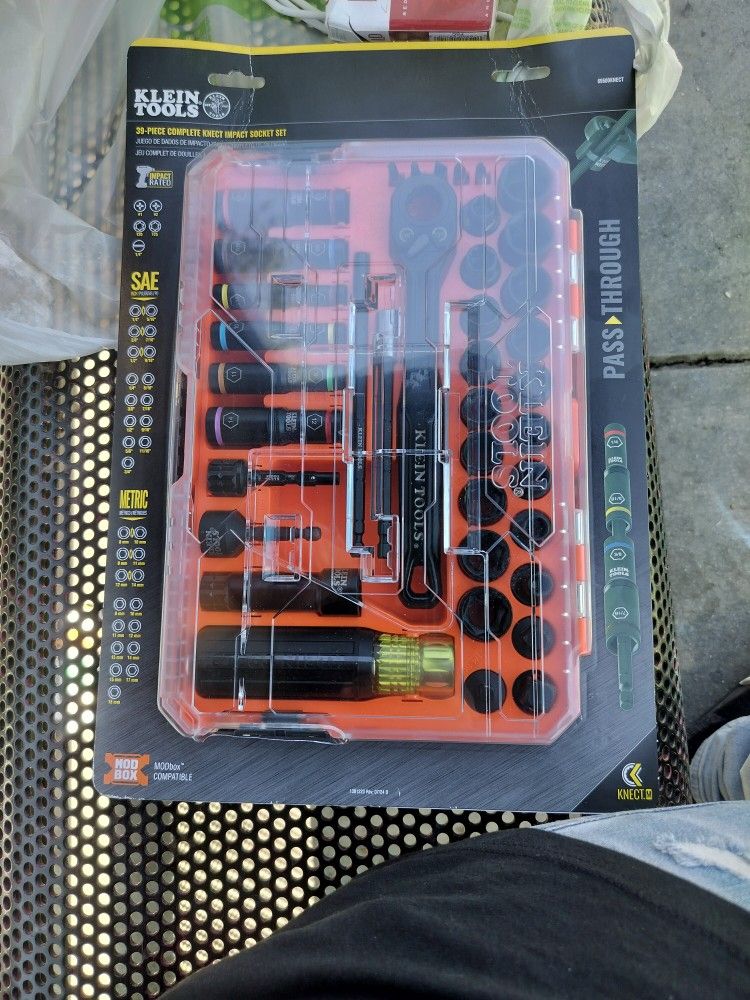 Klein Tools 39 Piece Complete Knect Impact Socket Set Brand New $60