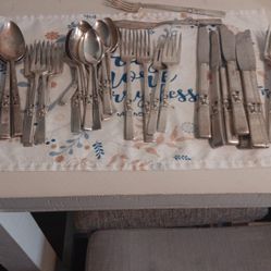 Vintage  Utensil Set