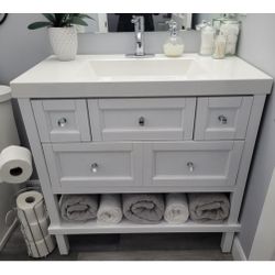 Ashland 37 in. W x 19 in. D x 37 in. Bathroom Vanity