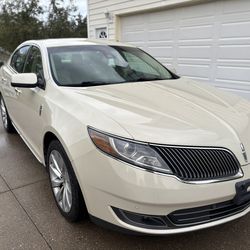 2015 Lincoln MKS