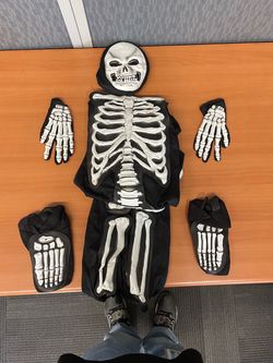 Skeleton Halloween costume full outfit shown  ( size medium 8-10 for kids ) price $15