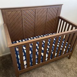 Baby Crib + Mattress 