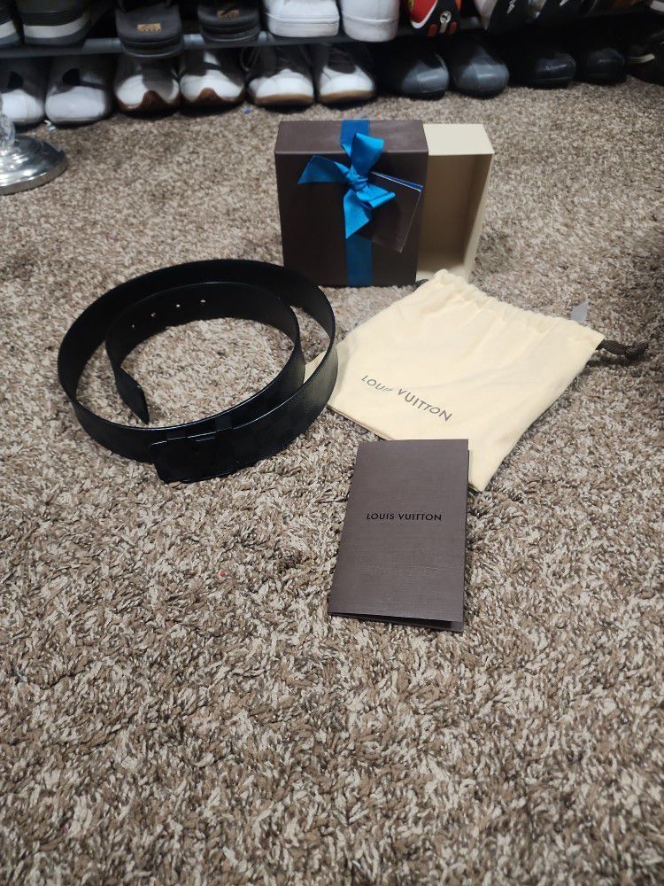 Authentic Louis Vuitton Men Belt Size 44