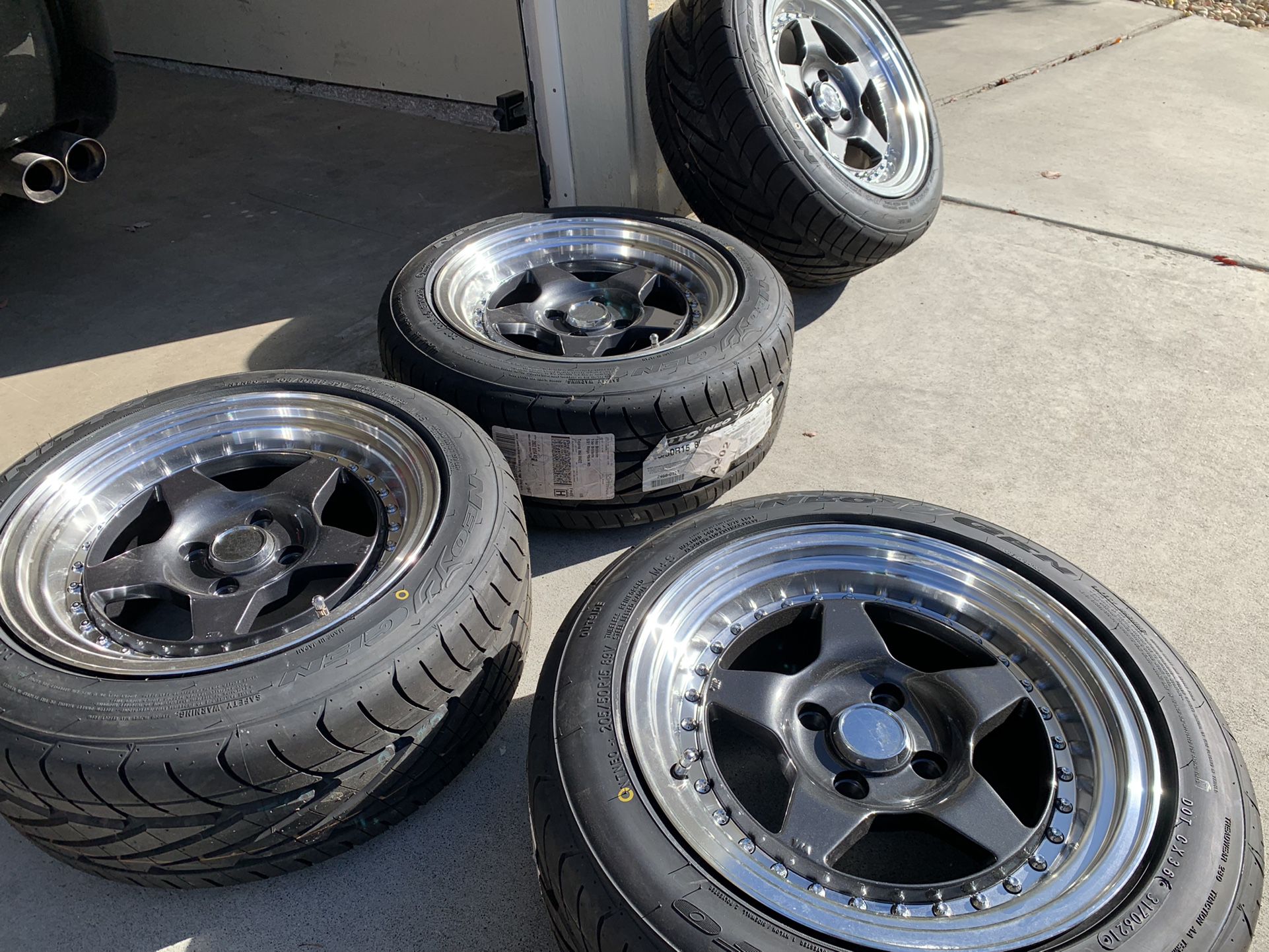 15x8 +25 CR01 Reps SET w/ New Tires 