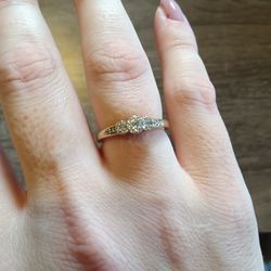 21 Diamond 10k Gold Ring