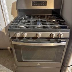 Used Gas Range/Stove