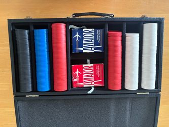 Poker Chip Set with Carrying Case