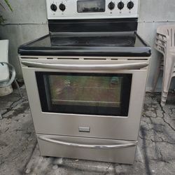 Stove Frigidaire Gallery  Stainless Steel 