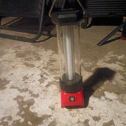 Milwaukee M18 trouble light