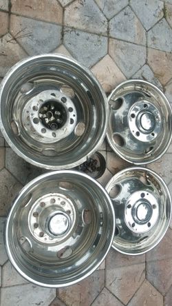 Wheel covers for dually or semi