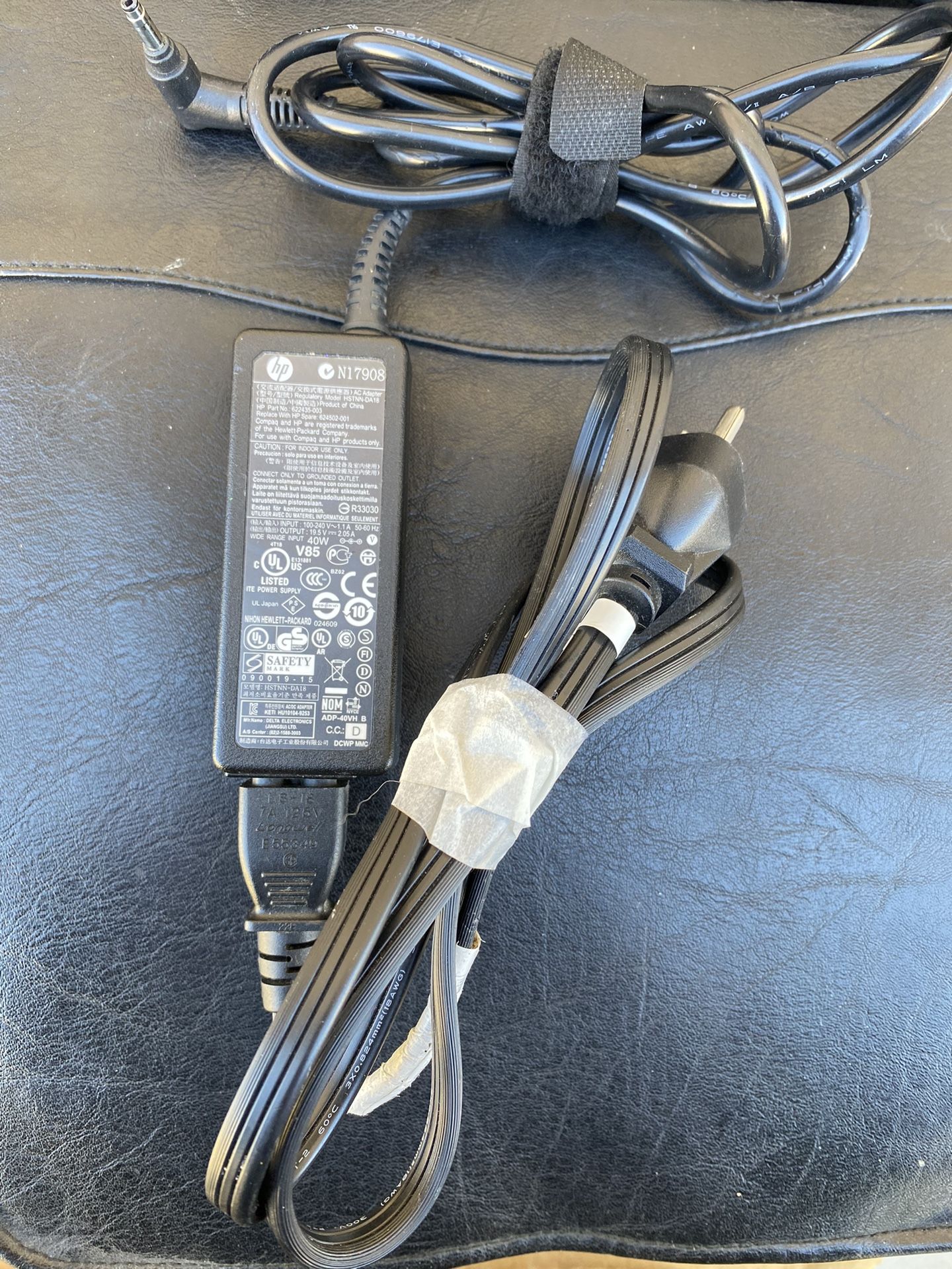 HP N17908 Ac Adapter 19.5v