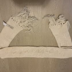 Like New Cream Hollister Scarf