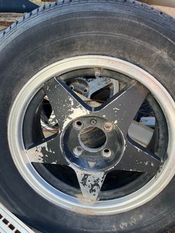 5-Spoke Alloy Wheel with Tire