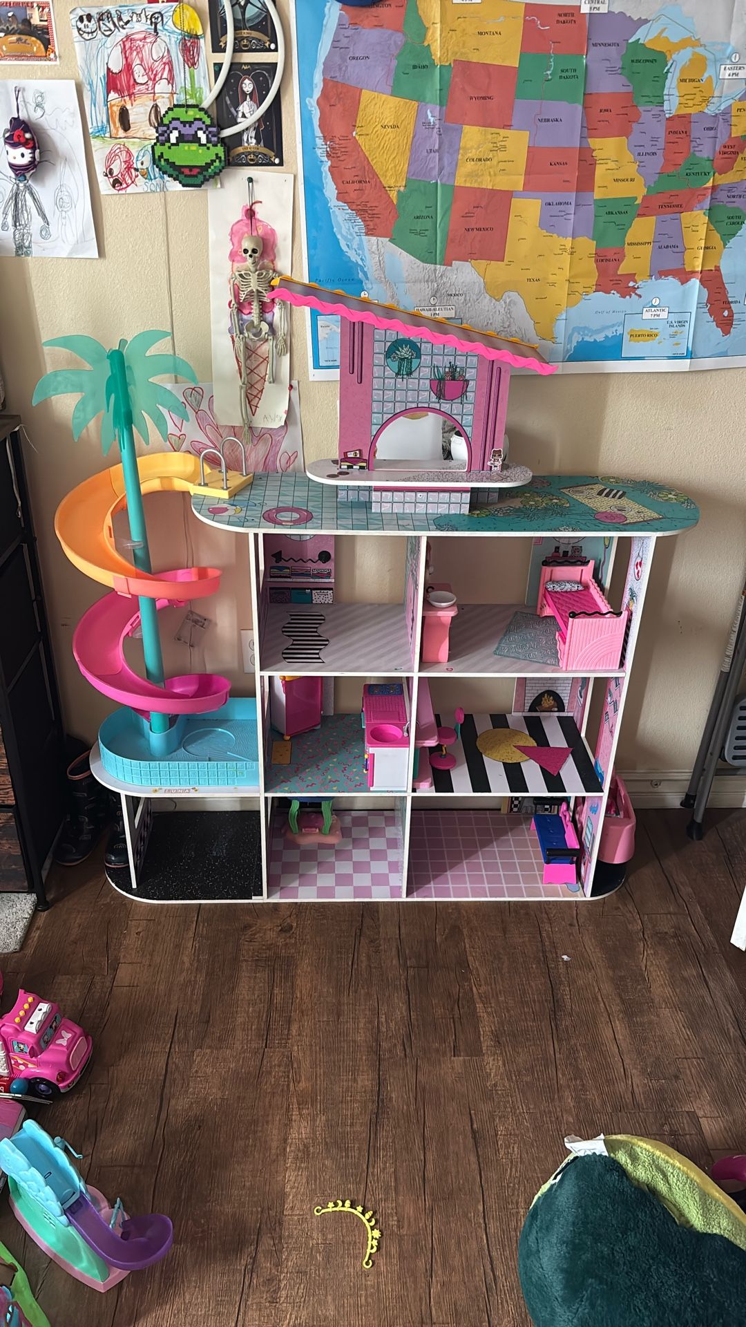 LOL DOLL HOUSE