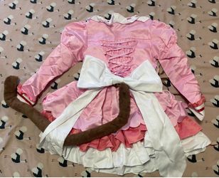 Women costume