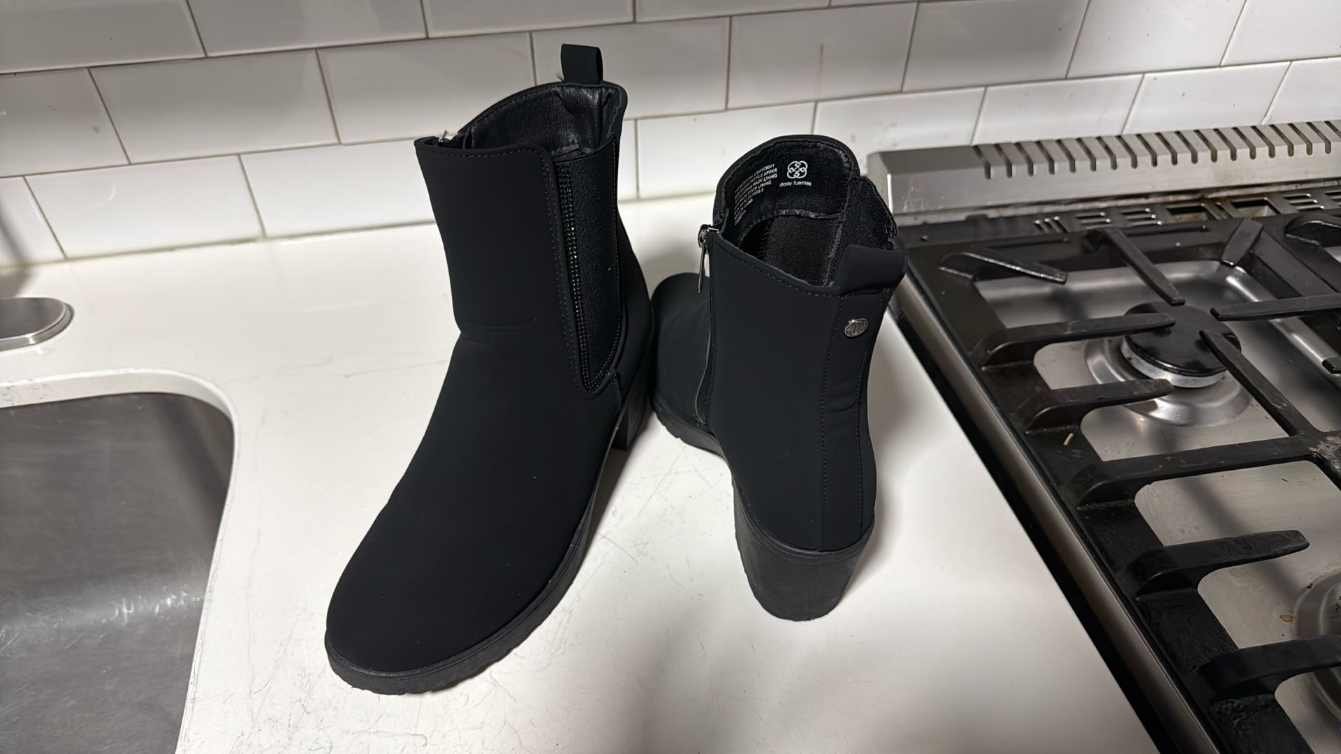 Daisy Fuentes Black Ankle Boots – Size 11