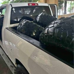 4 Super Swamper Tire's 37x12.50R15LT.