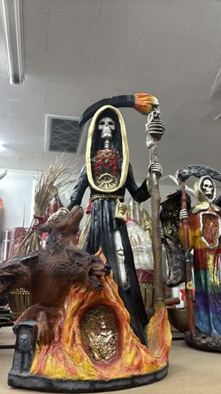 Estatua de l santa muerte holy death - with guards