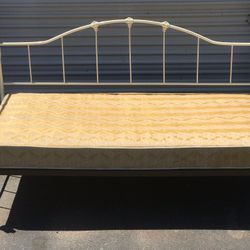 Twin Size Day Bed