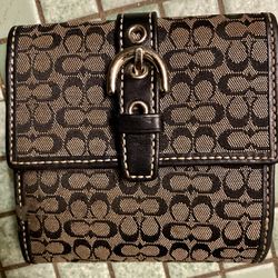 Coach Vintage Black And Cream Signature Coins Wallet 