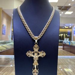 10k Gold Chain 9.3MM And 10k Cross 